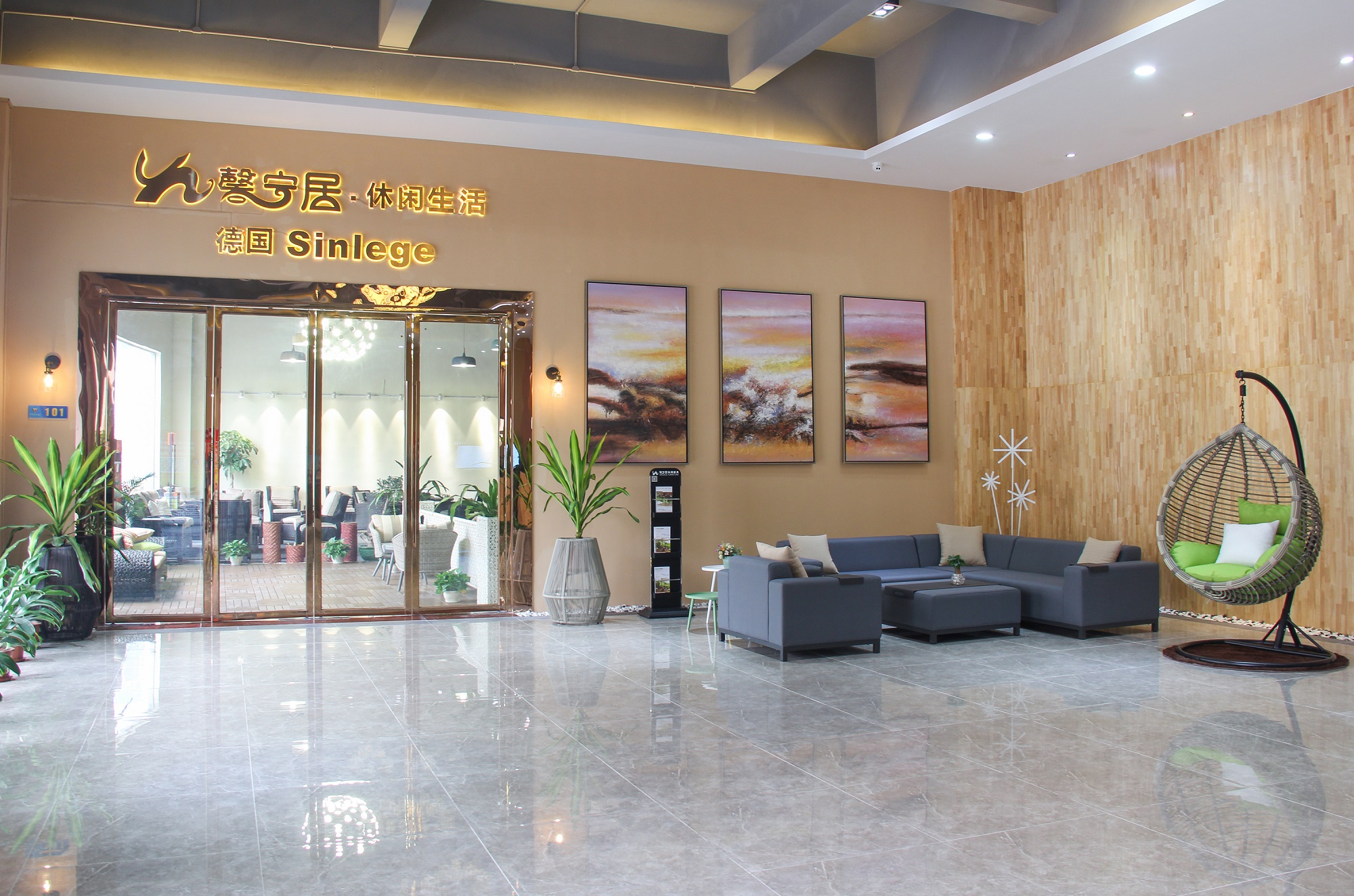 ����ܰ����